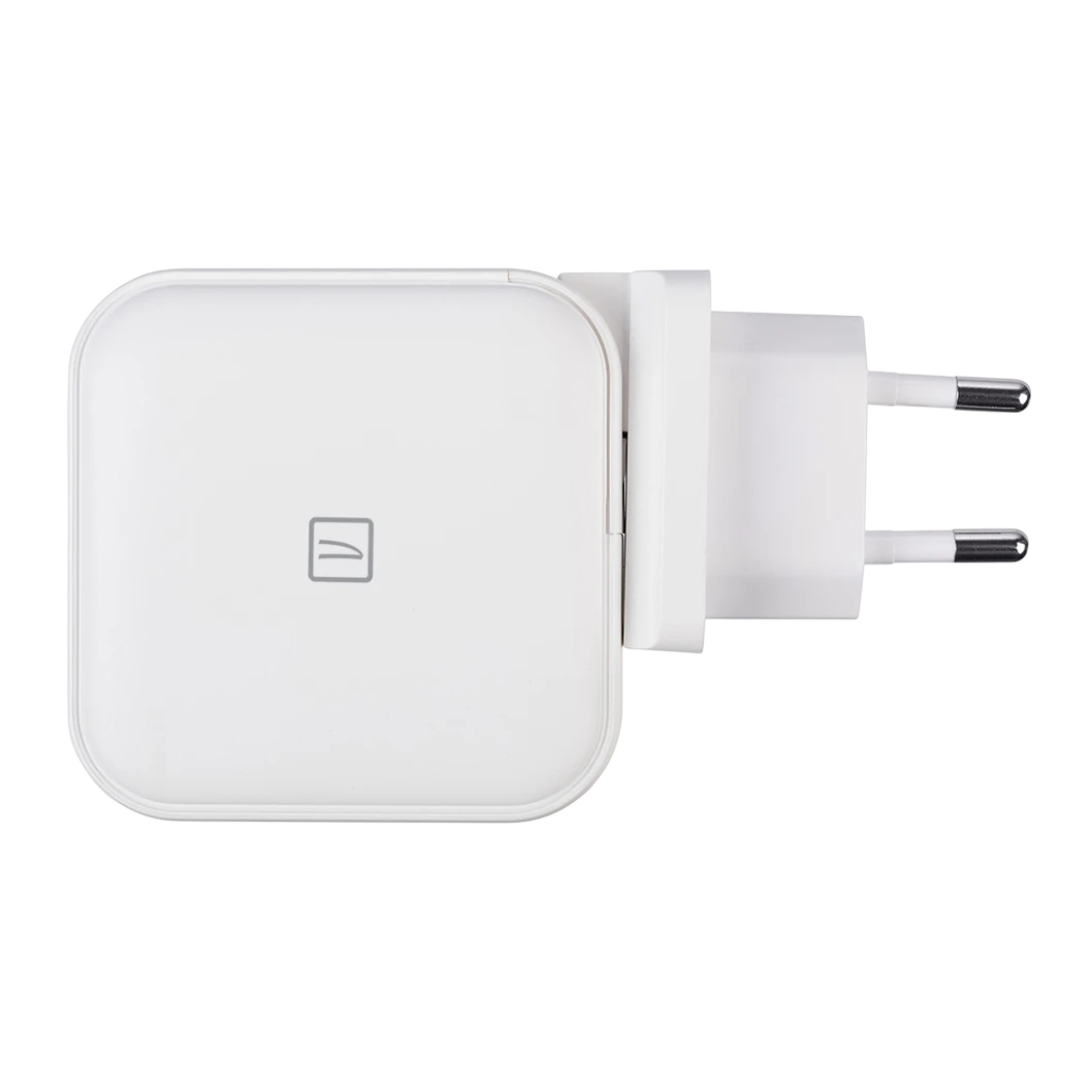 Adaptador de Viaje Tucano de 100W